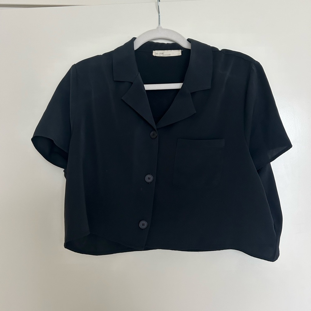 Black shirt